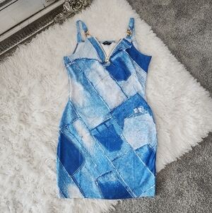 Chic Me Classic Denim-Print Chain-Accented Bodycon Mini Dress with Pocke…